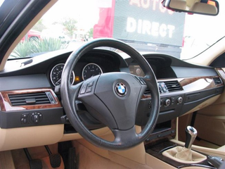 Illustration for article titled Couple of green manual BMWs